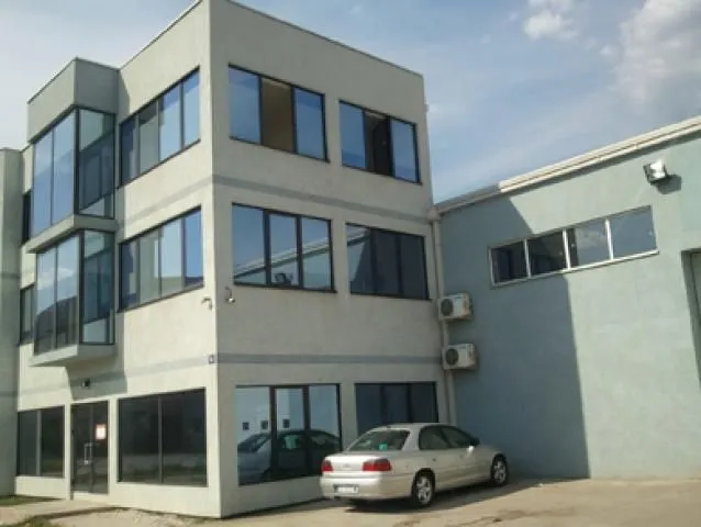 Rent, office space, 864m², Altina, Beograd