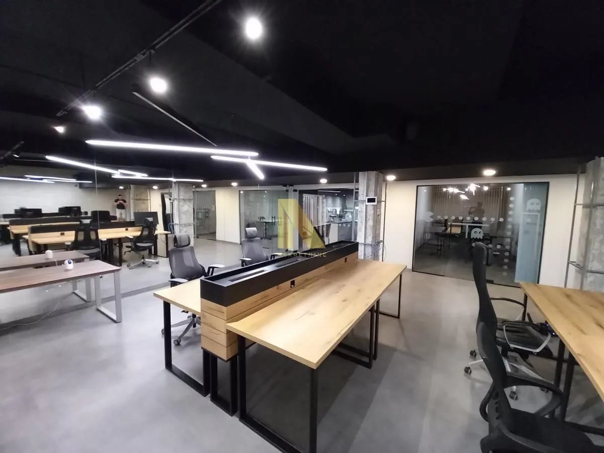 Sale, office space, 288m², Grbavica, Novi Sad Sve Podlokacije