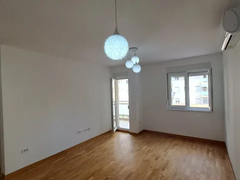 Rent, two bedroom apartment, 64m², Zagorič, Podgorica - image 2
