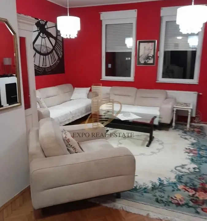 Izdavanje, četvorosoban stan, 120m², Centar, Novi Sad