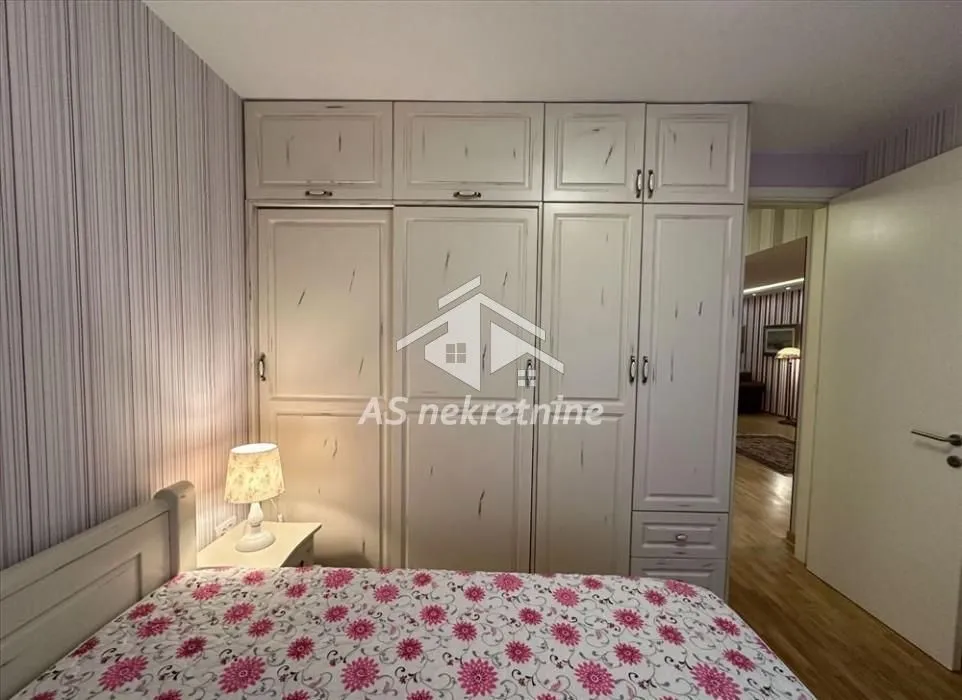 Rent, three bedroom apartment, 102m², Novi Beograd Blok 67, Novi Beograd Sve Podlokacije