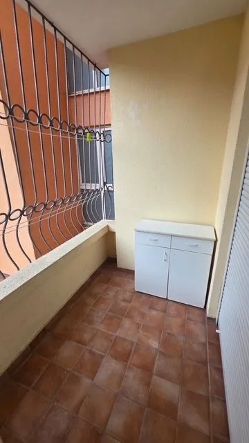 Izdavanje, jednosoban stan, 380m², Stari Aerodrom, Podgorica