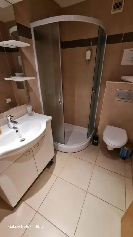 Prodaja, dvosoban stan, 75m², Pržno, Budva