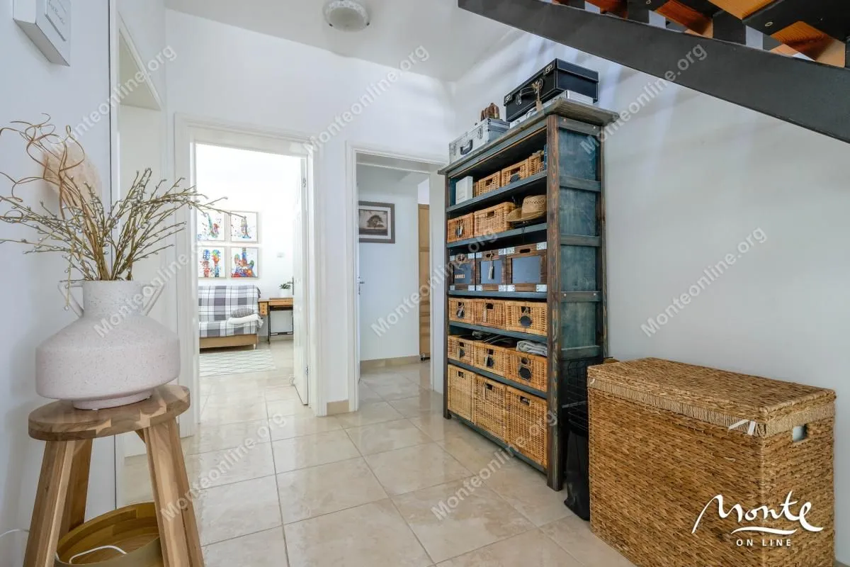Sale, house, 177m², Krimovica, Kotor