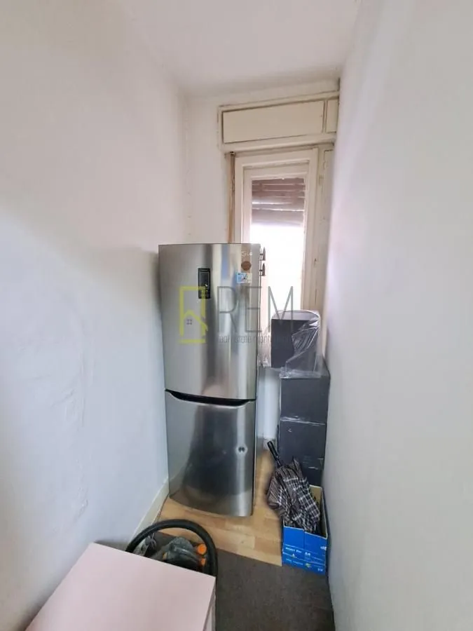 Prodaja, jednosoban stan, 32m², Centar, Podgorica