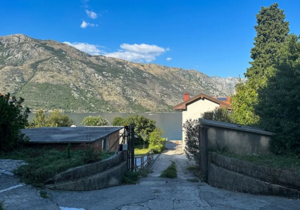 Prodaja, stan, 56m², Kotor, Crna Gora
