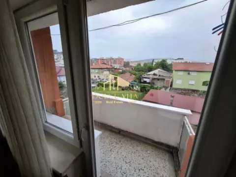 Izdavanje, jednosoban stan, 50m², Oktobarske Revolucije, Podgorica - image 4