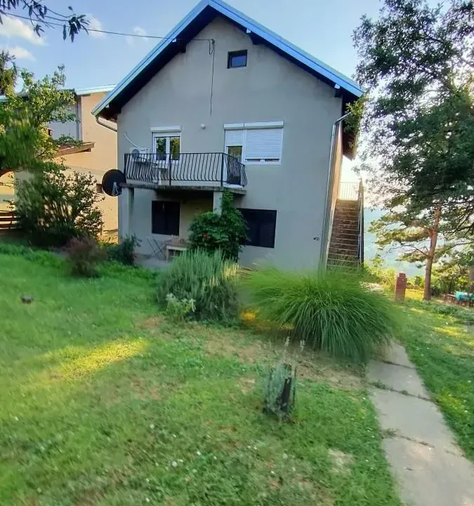 Sale, house, 240m², Sremska Kamenica, Petrovaradin