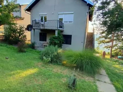 Prodaja, kuća, 240m2, Sremska Kamenica, Petrovaradin, Novi Sad Prodaja, kuća, 240m2, Sremska Kamenica, Petrovaradin, Novi Sad