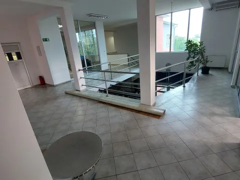 Rent, office space, 1000m², Klisa, Novi Sad Sve Podlokacije - image 7