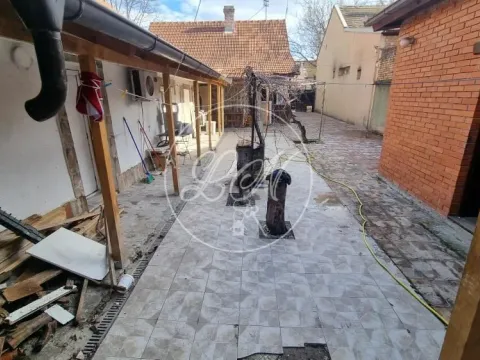 Izdavanje, kuća, 83m², Zemun Gornji Grad, Zemun Sve Podlokacije - image 9