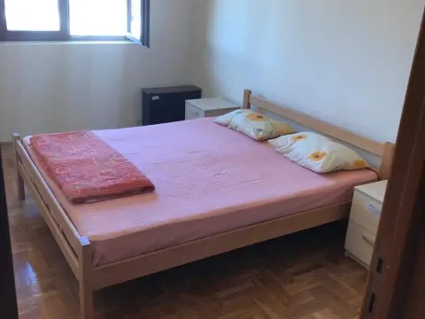 Izdavanje, jednosoban stan, 43m², Stari Aerodrom, Podgorica - image 3