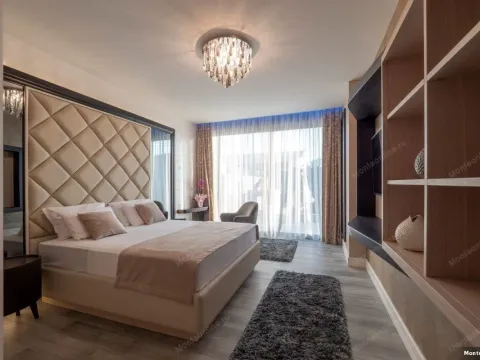 Sale, house, 190m², Budva, Crna Gora - image 9