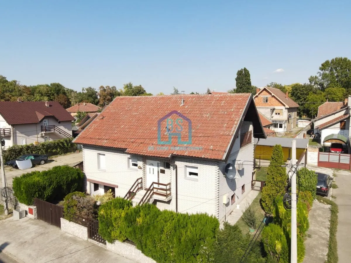 Sale, house, 160m², Slana Bara, Novi Sad Sve Podlokacije