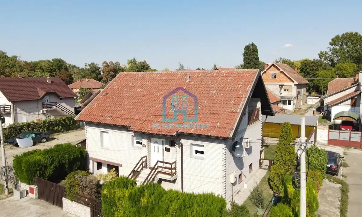 Prodaja, kuća, 160m², Slana Bara, Novi Sad Sve Podlokacije