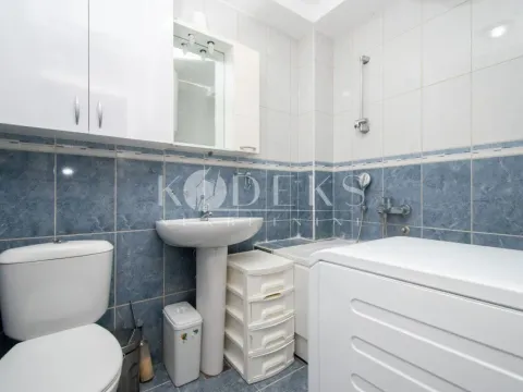 Rent, two bedroom apartment, 54m², Blok 9, Podgorica - image 10