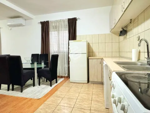 Izdavanje, trosoban stan, 110m², Masline, Podgorica - image 6