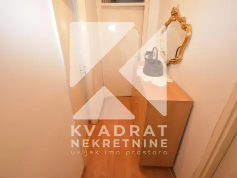 Izdavanje, dvosoban stan, 65m², Momišići, Podgorica - image 8