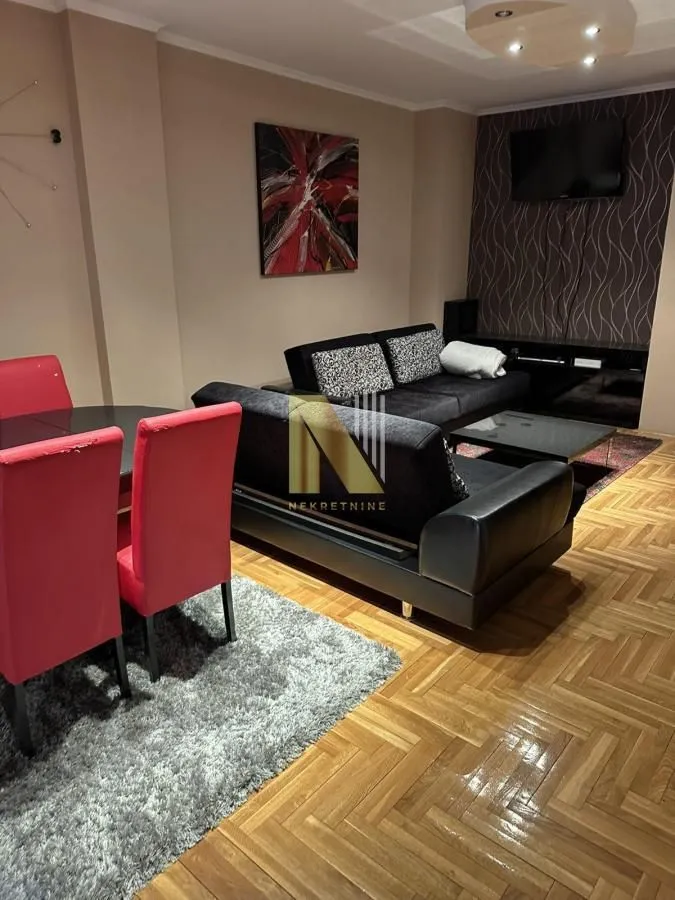 Izdavanje, trosoban stan, 72m², Detelinara, Novi Sad Sve Podlokacije