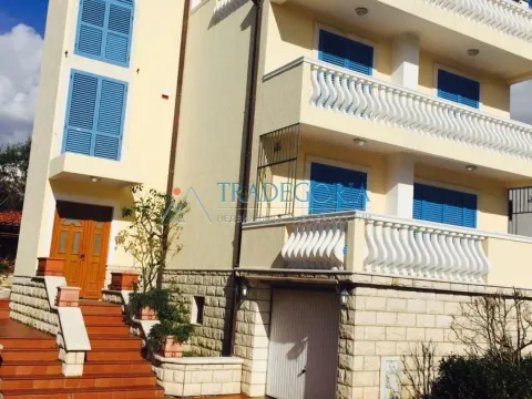 Sale, house, 400m², Bar, Crna Gora