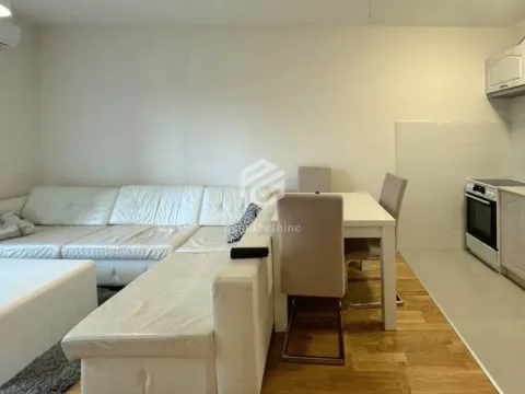 Rent, one bedroom apartment, 45m², Pobrežje, Podgorica - image 1