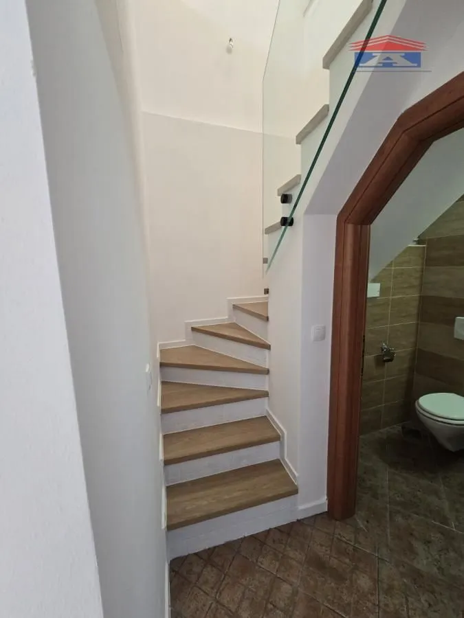 Rent, office space, 78m², Centar, Novi Sad