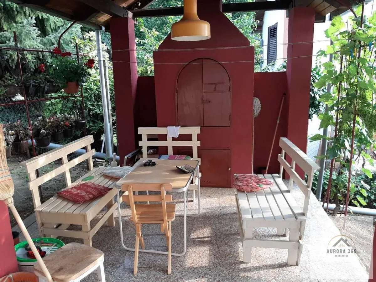 Prodaja, kuća, 174m², Sremska Kamenica, Petrovaradin
