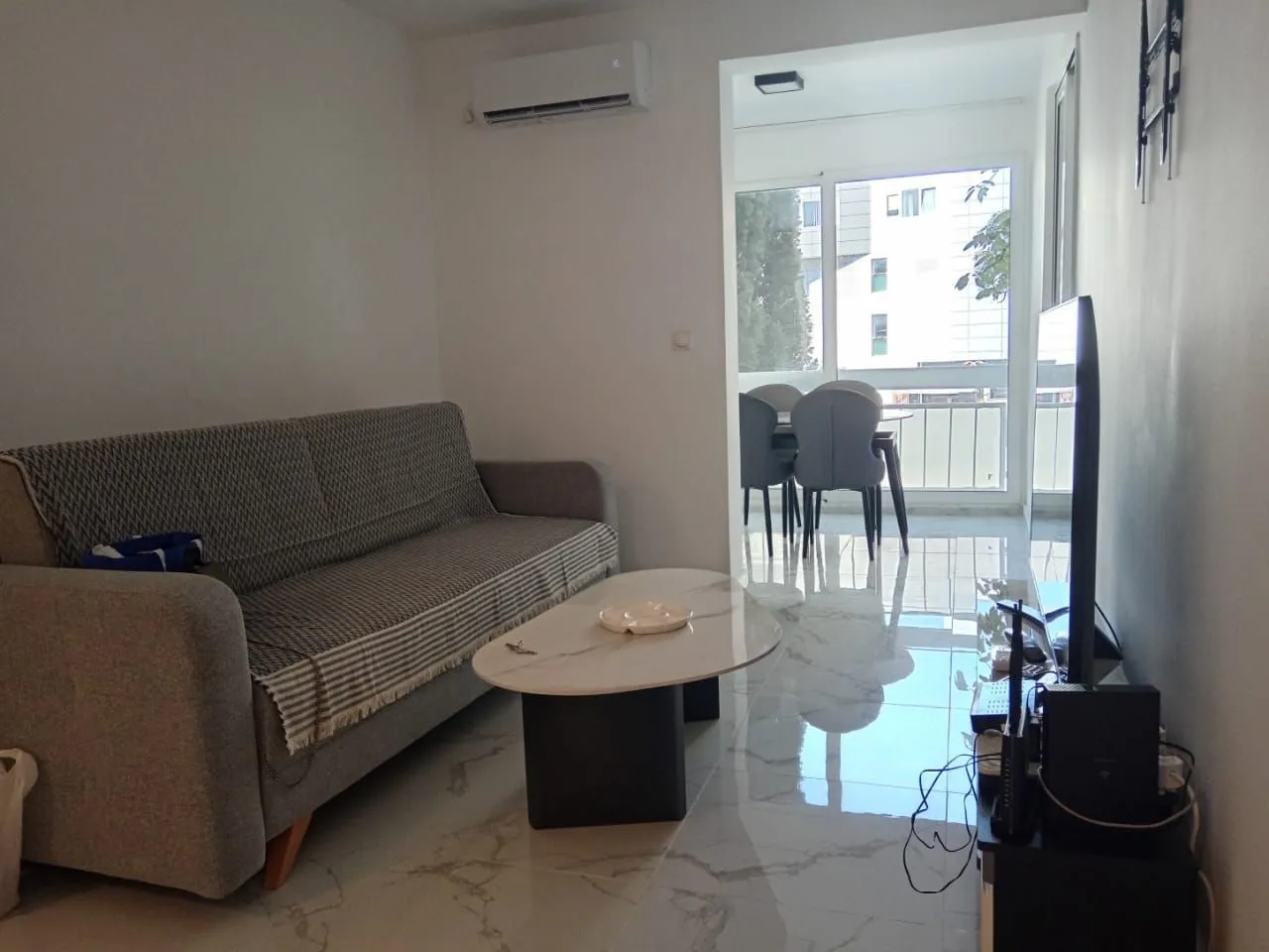 Izdavanje, jednosoban stan, 47m², Budva, Crna Gora