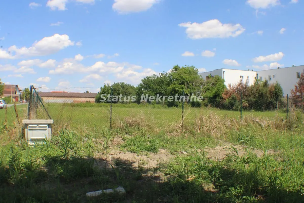 Izdavanje, plac, 4353m², Veternik, Novi Sad Sve Podlokacije