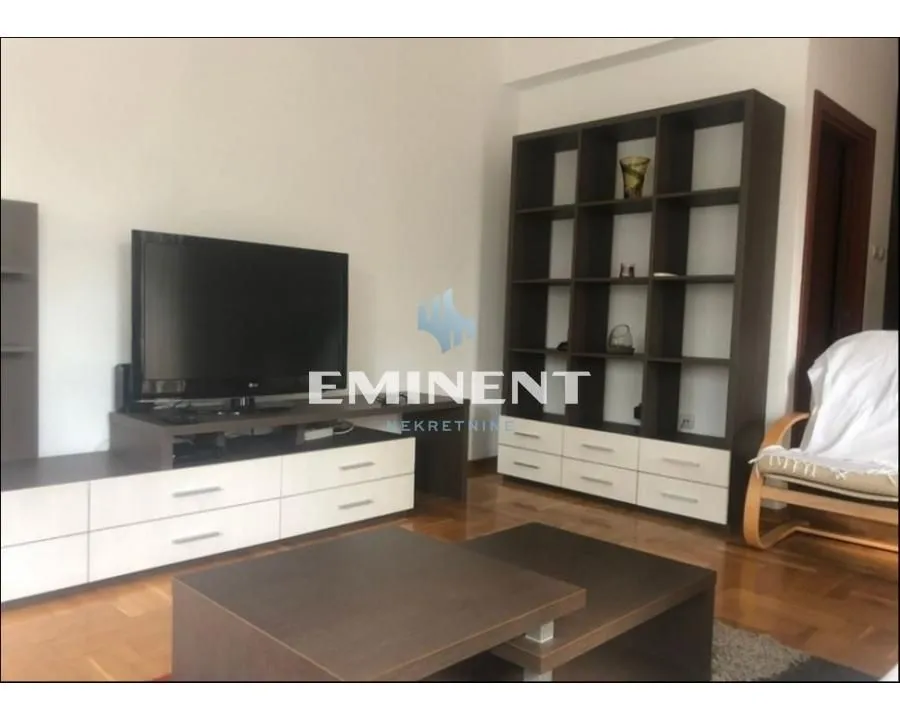 Izdavanje, trosoban stan, 75m², Zemun Meandri, Zemun Sve Podlokacije