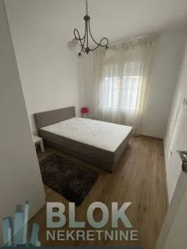 Izdavanje, jednosoban stan, 42m², Dalmatinska ulica, Podgorica - image 2