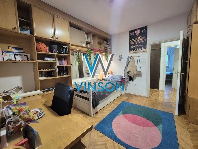 Prodaja, četvorosoban stan, 117m², Centar, Novi Sad