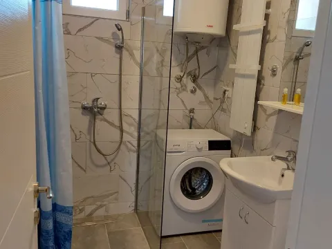 Rent, two bedroom apartment, 42m², Palilula Sve Podlokacije, Beograd - image 4