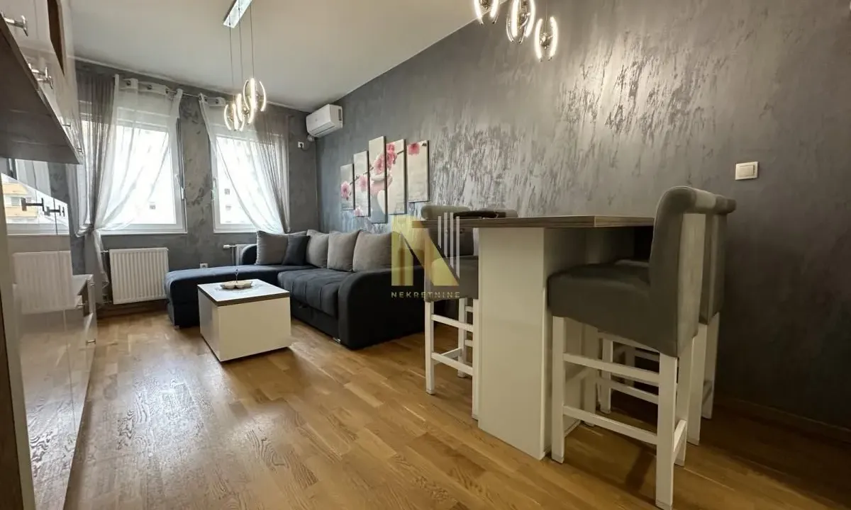 Izdavanje, jednosoban stan, 37m², Rotkvarija, Novi Sad Sve Podlokacije