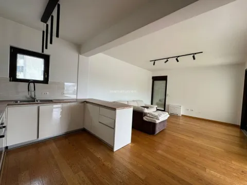 Izdavanje, dvosoban stan, 102m², Seljanovo, Tivat - image 3