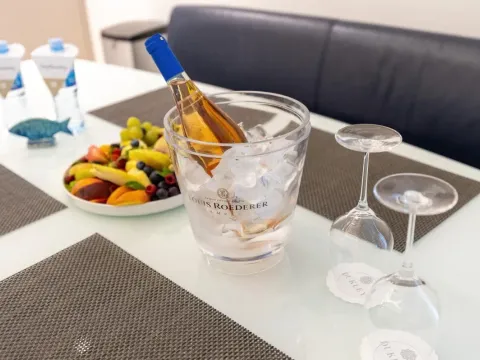 Sale, one bedroom apartment, 97m², Budva, Crna Gora - image 26