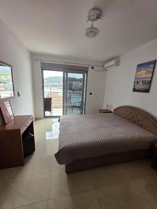 Prodaja, dvosoban stan, 82m², Rafailovići, Budva