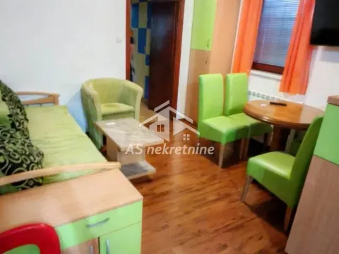 Izdavanje, dvosoban stan, 40m², Čukarica, Beograd - image 4