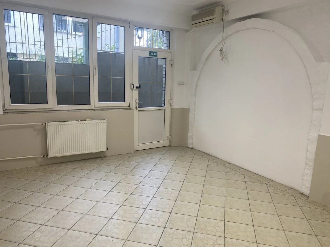 Rent, office space, 160m², Grbavica, Novi Sad Sve Podlokacije