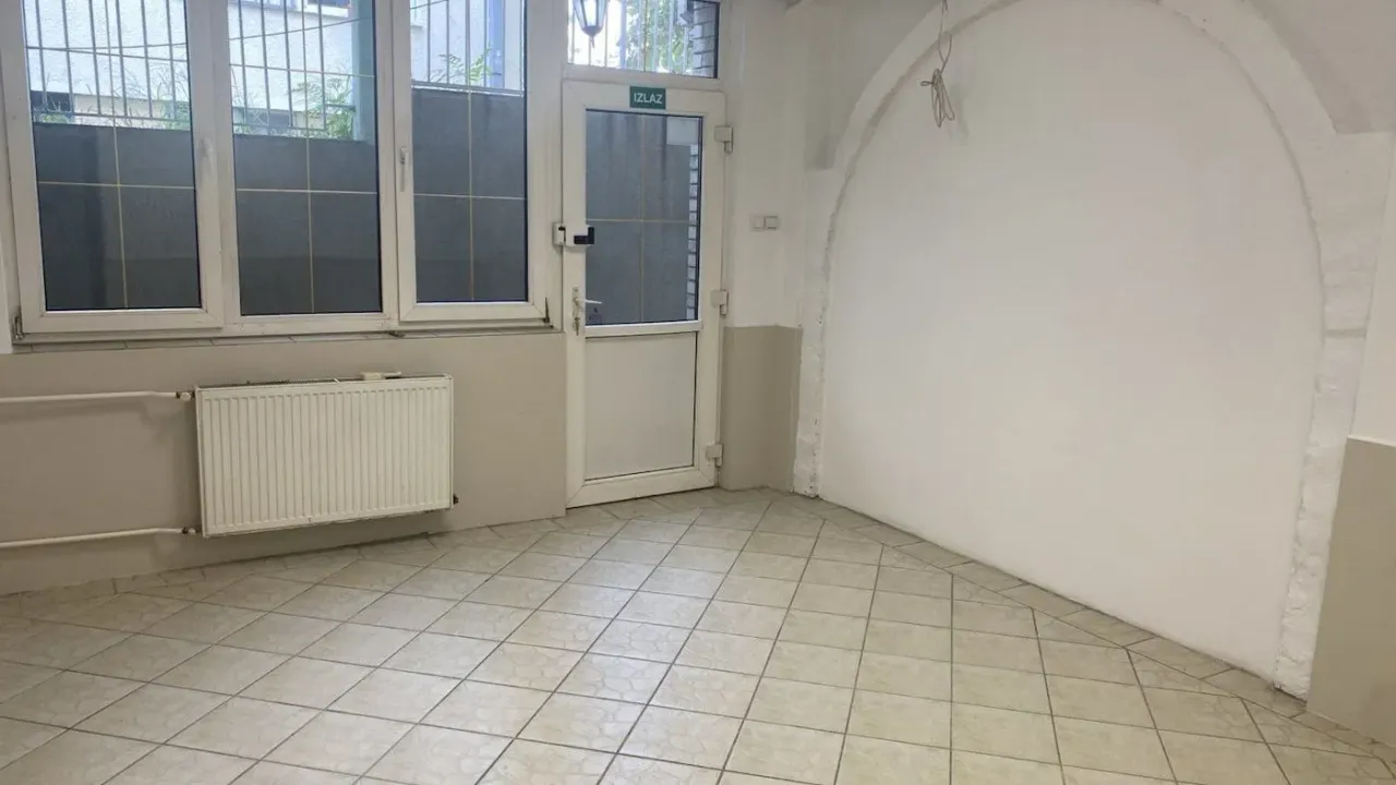 Rent, office space, 160m², Grbavica, Novi Sad Sve Podlokacije