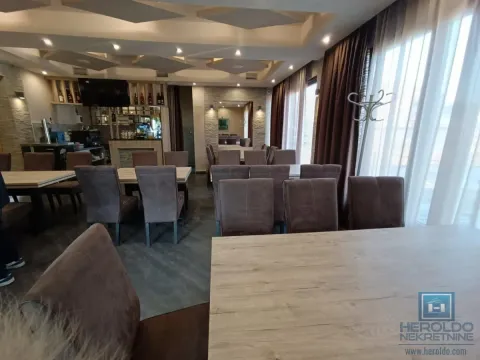 Prodaja, poslovni prostor, 300m², Centar, Jagodina - image 8