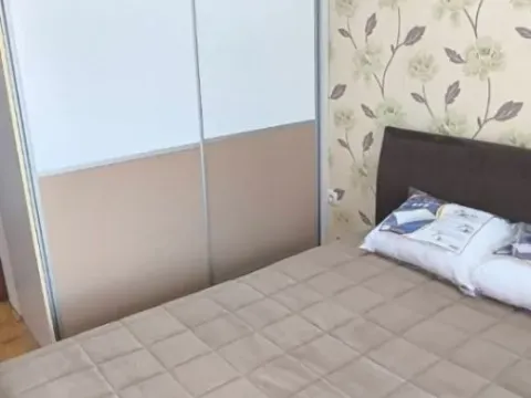 Izdavanje, jednosoban stan, 42m², Tuški Put, Podgorica - image 2