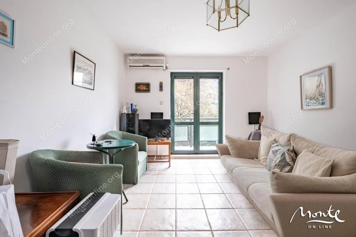 Prodaja, dvosoban stan, 44m², Ljuta, Kotor