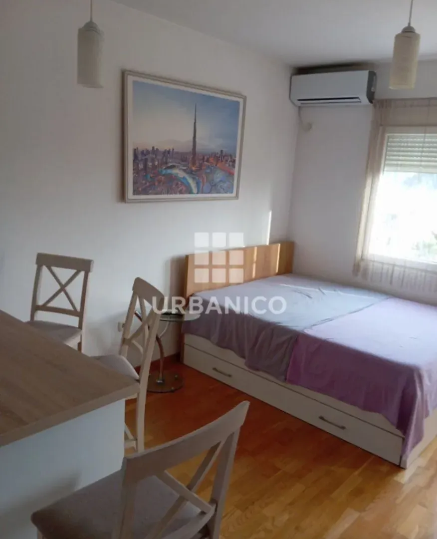 Prodaja, garsonjera, 30m², Kod Big Fashion-a, Podgorica
