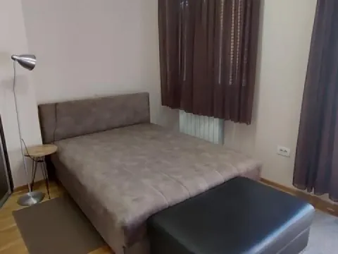 Izdavanje, trosoban stan, 95m², Đeram Pijaca, Beograd - image 6