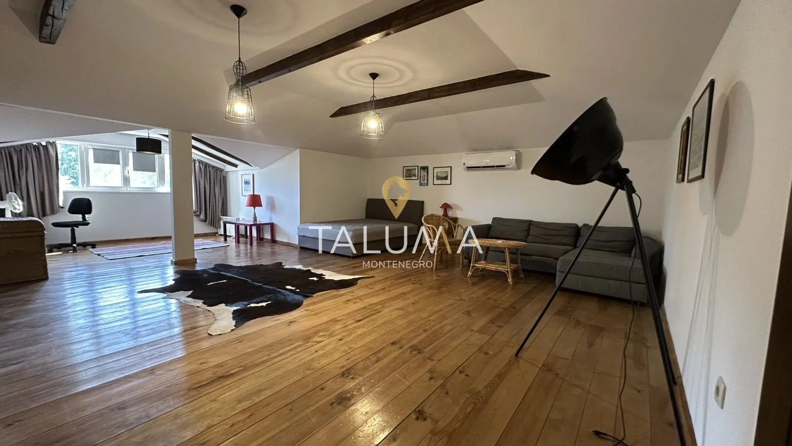 Prodaja, kuća, 200m², Tološi, Podgorica