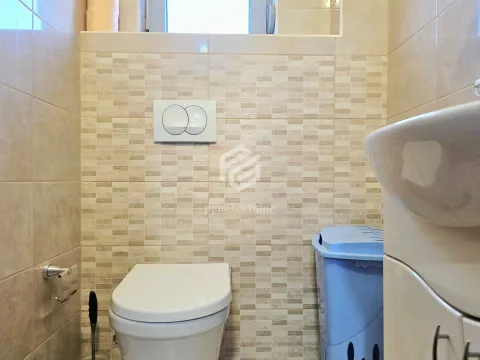 Izdavanje, dvosoban stan, 76m², Stari Aerodrom, Podgorica - image 16