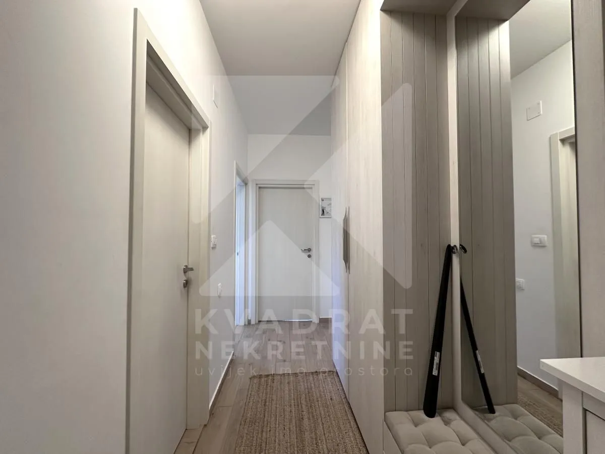 Prodaja, dvosoban stan, 67m², Centar, Podgorica