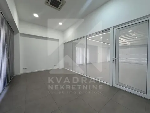 Izdavanje, poslovni prostor, 362m², Ljubović, Podgorica - image 7