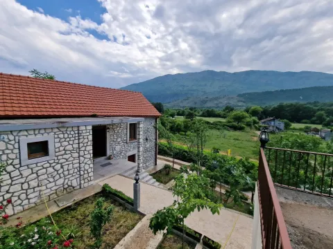 Sale, house, 90m², Danilovgrad, Crna Gora